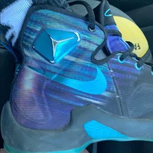 Meet your Posher, Hudson